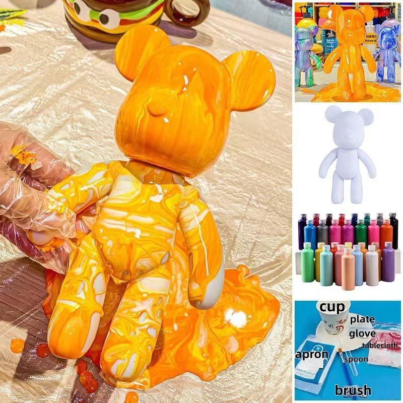 Photography Desk - Figurine d'ours fluide de peinture pour