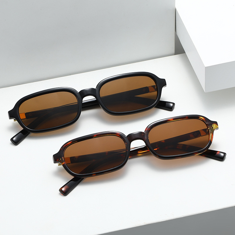 Photography Outdoor - Nouvelles lunettes de soleil carrées de