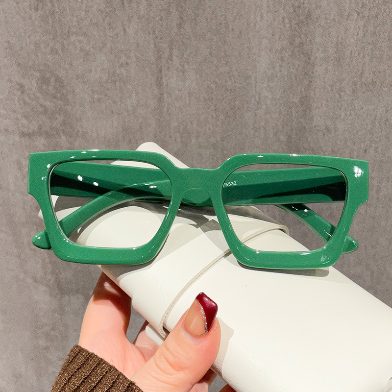 Lunettes de soleil classiques  - Photography Of A Man avis et prix